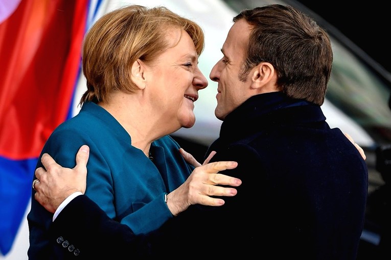 Merkel kaže da će veze Njemačke i Francuske nastaviti jačati