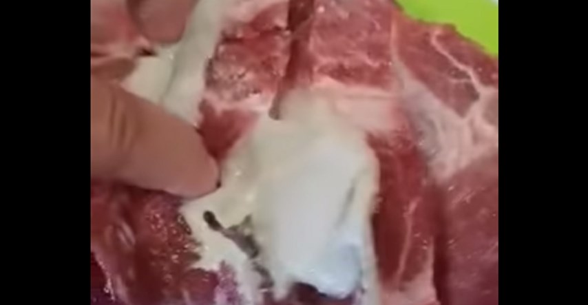 VIDEO Puljanin kupio meso iz kojeg je iscurilo nešto odvratno, pogledajte snimku