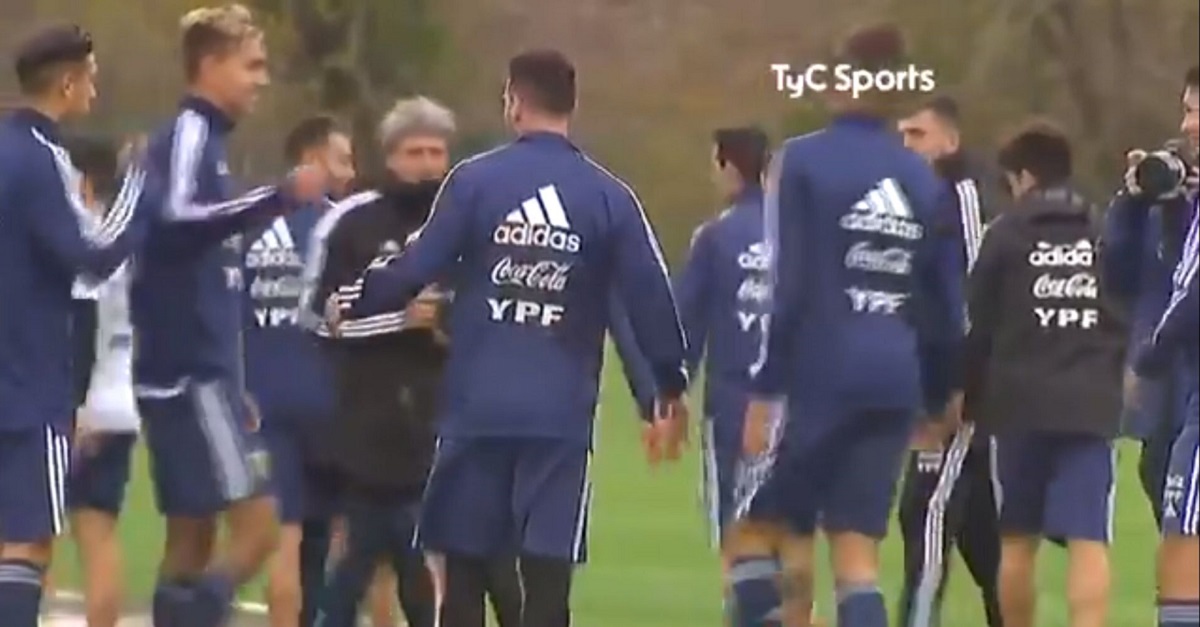 Messi je došao na trening Argentine i onda je počeo šou