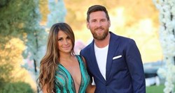 Messijeva supruga pokazala dekolte na svadbi poznatog nogometaša