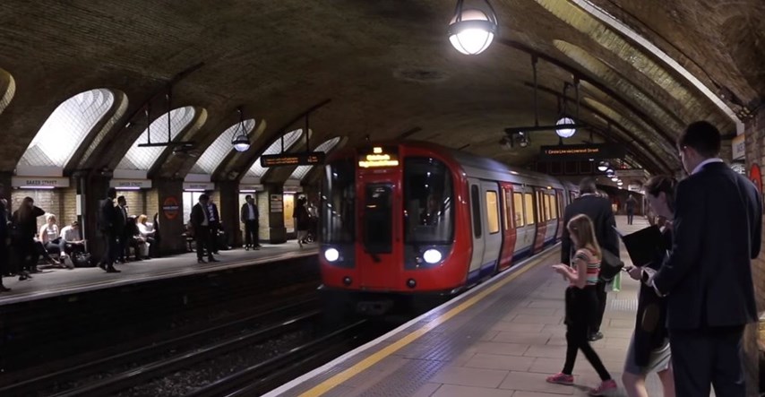 Majka, otac i beba čudom preživjeli nalet vlaka u londonskom metrou