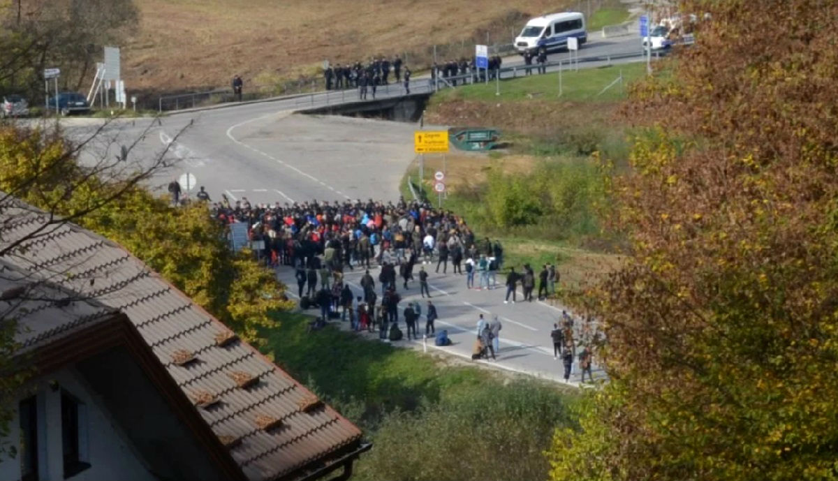 400 migranata pokušava ući u Hrvatsku, došli su na 100 metara od granice