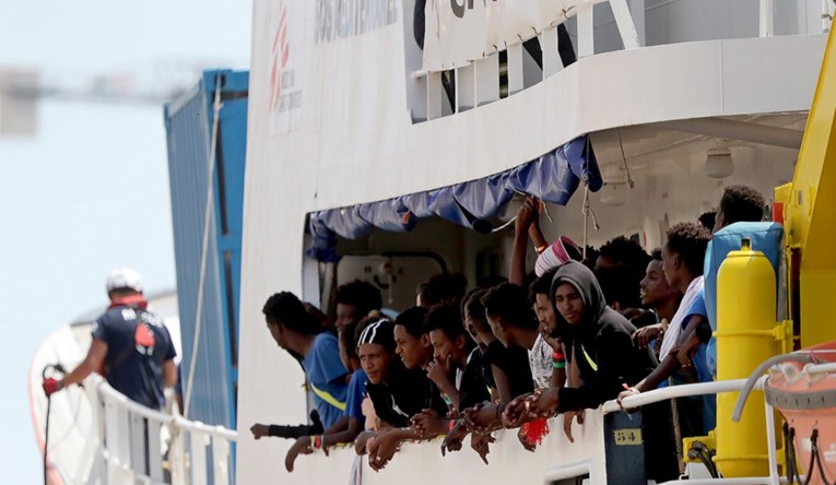 Četiri europske zemlje konačno se dogovorile oko migranata s humanitarnog broda