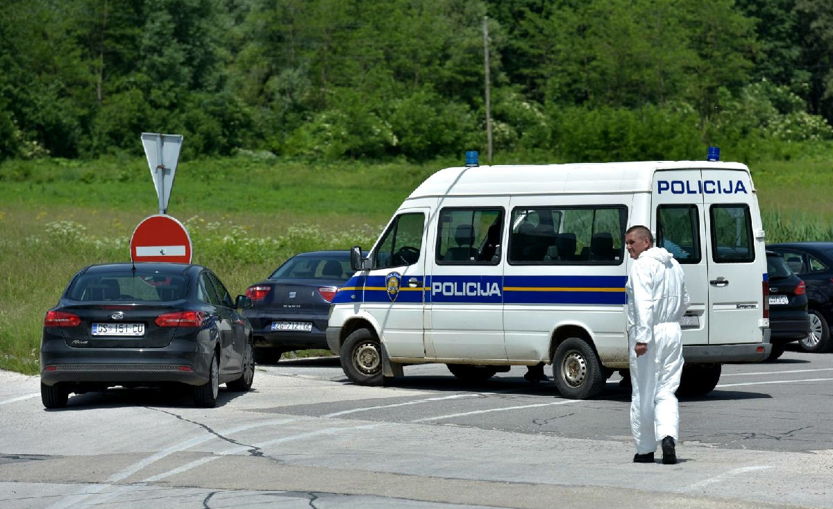 Zadarska policija: Branili smo se, tri puta smo pokušali zaustaviti kombi