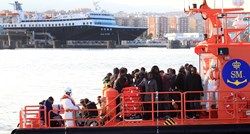Spasilački brod s 300 migranata stigao u Španjolsku