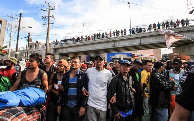Tisuće migranata stigle u Tijuanu. Gradonačelnik: "Ovo je humanitarna kriza"