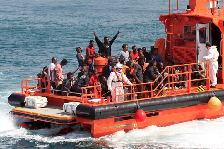 Španjolska na moru spasila 569 migranata u 21 brodici