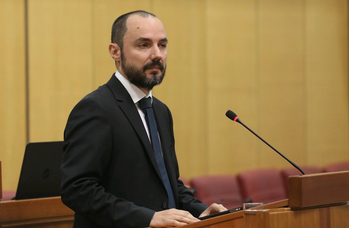 Zastupnik SDSS-a: U Zagrebu se napada srpske učenike, neke su i kamenovali
