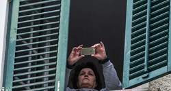 FOTO Sanaderova žena fotografira novinare s prozora
