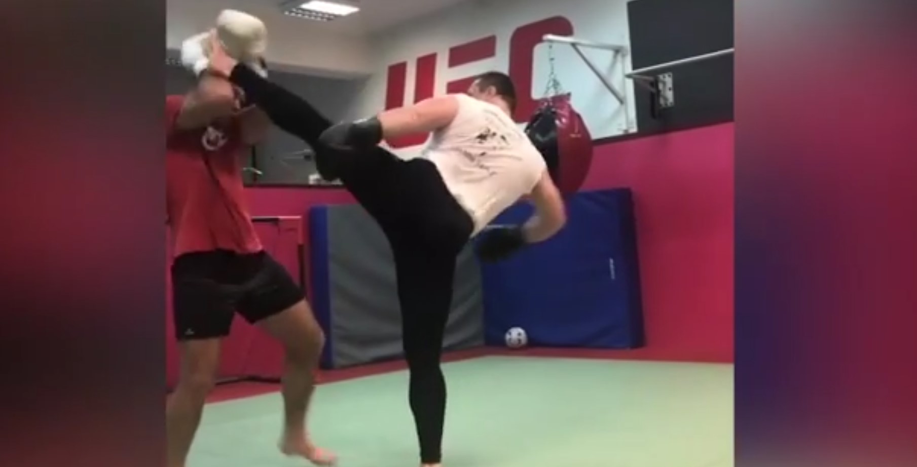 VIDEO Tri tjedna prije borbe Cro Cop uvježbava svoj trademark potez