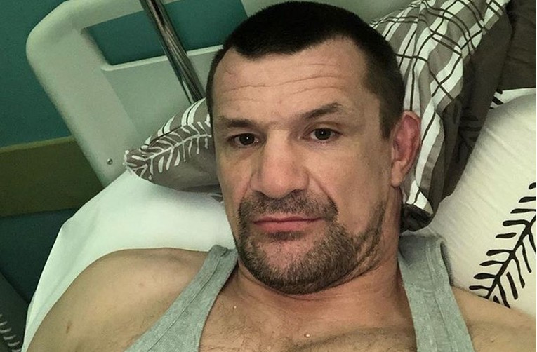 Mirko zaplakao kada je vidio majku u bolnici: "Nema gore kazne"