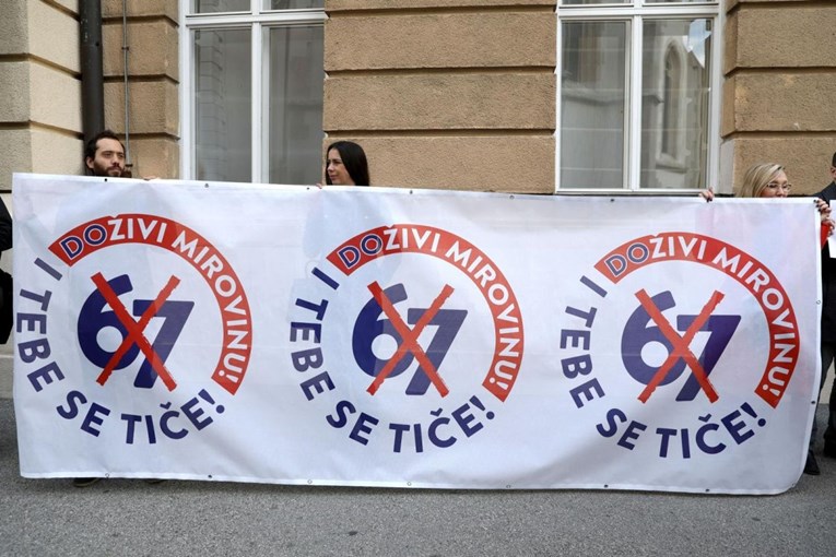 Sindikati kažu da nisu odustali od referenduma protiv mirovinske reforme