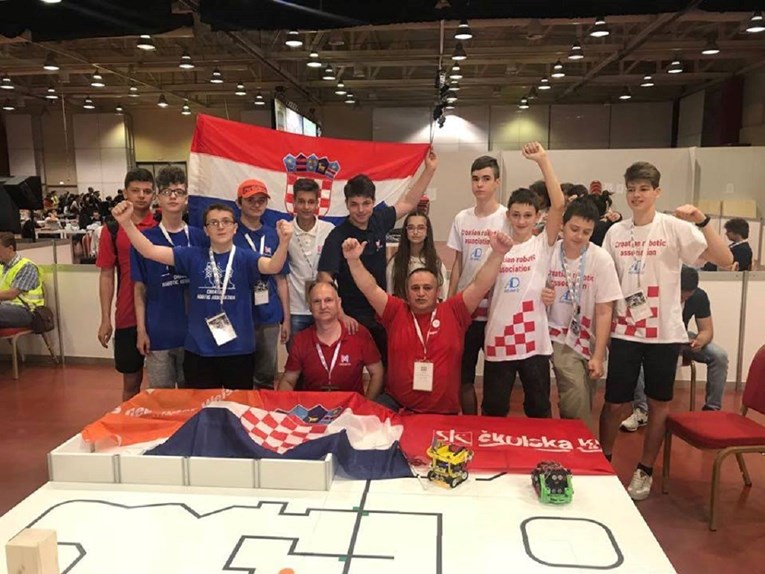 Mladi hrvatski robotičari postali europski prvaci u dvije kategorije