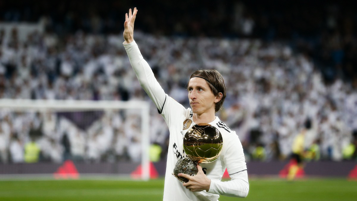 FOTO Modrić dobio ovacije: 55 tisuća ljudi pozdravilo osvajača Zlatne lopte