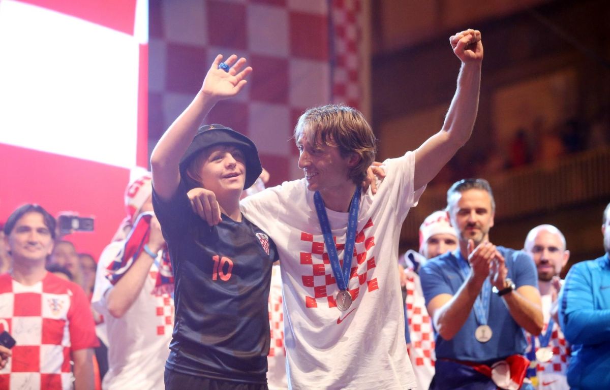Pogledajte kako je Modrić uljepšao večer jednom dječaku