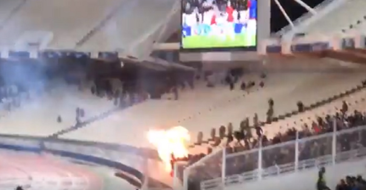 Kaos u Ateni: Grci na stadionu gađali Ajaxove navijače Molotovljevim koktelima