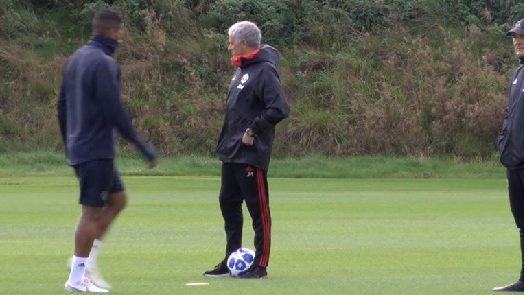 Novi video s treninga pokazuje koliko je narušen odnos Pogbe i Mourinha