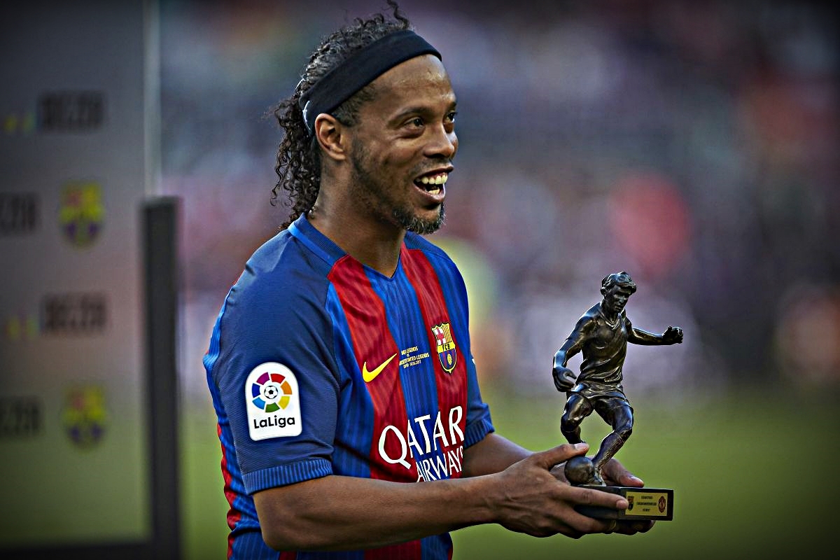 Ronaldinho spas od bankrota pronašao dolaskom u Srbiju