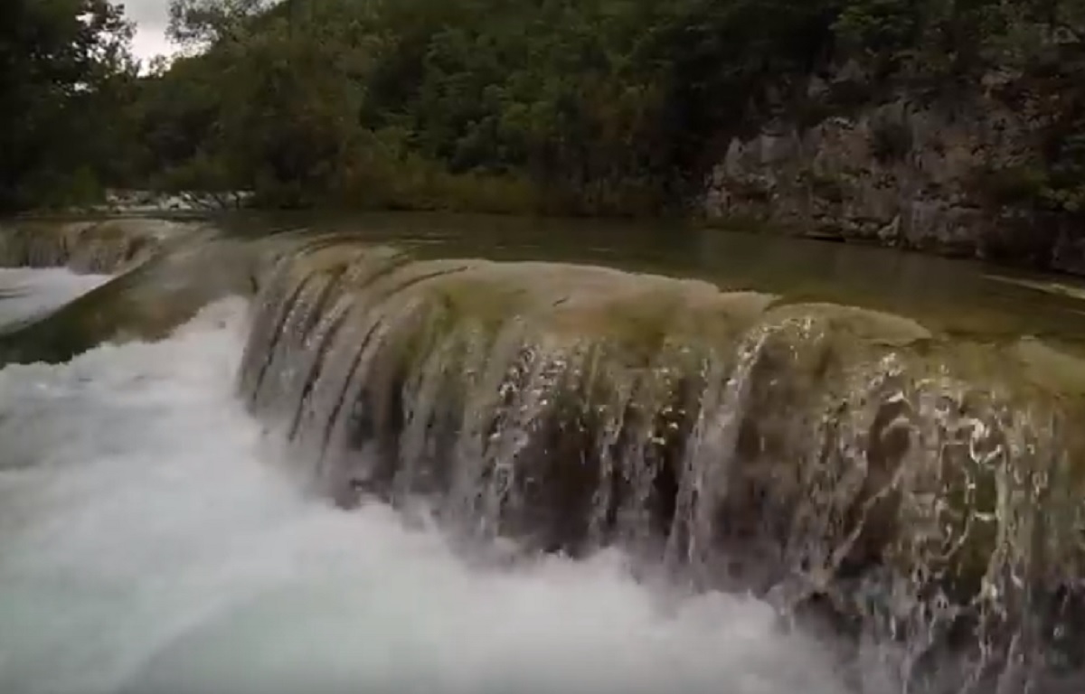 Djevojčici noga propala kroz kamen na Mrežnici, spasili je u zadnji čas
