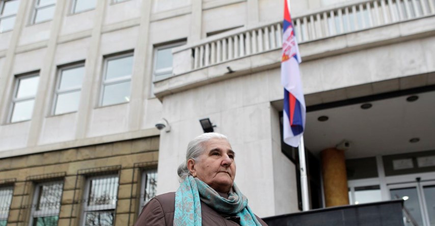 Ženi iz Srebrenice pozlilo u sudnici za vrijeme čitanja presude Karadžiću