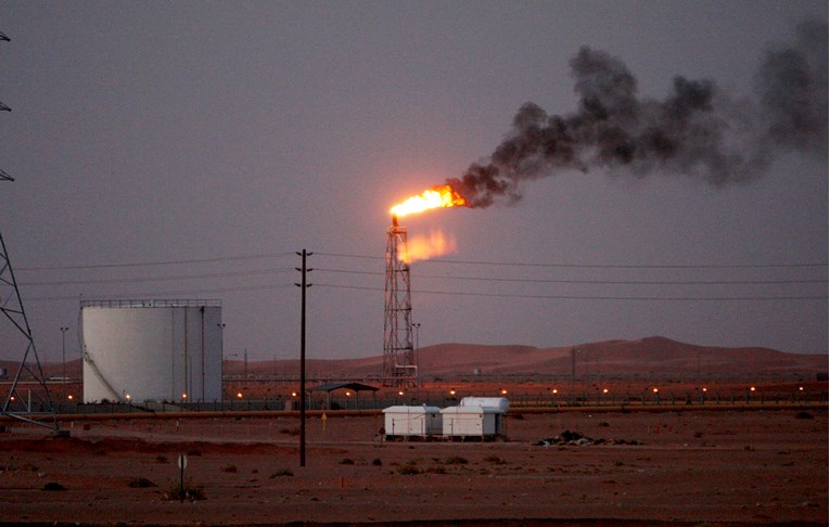 Dronovi puni eksploziva napali crpilište nafte u Saudijskoj Arabiji