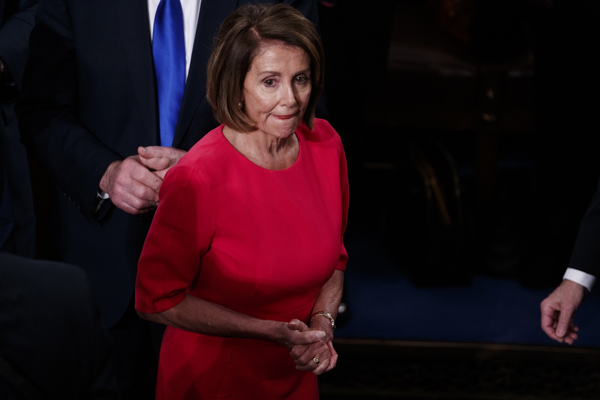 Pelosi pozvala Trumpa da govor o stanju nacije održi u Kongresu 29. siječnja