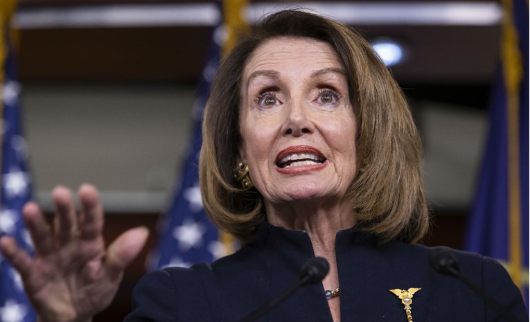 Pelosi: Ovo nije izvanredno stanje, to je nezakonita odluka