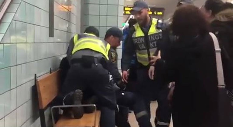 U Švedskoj trudnicu nasilno istjerali iz podzemne, objavljena snimka incidenta