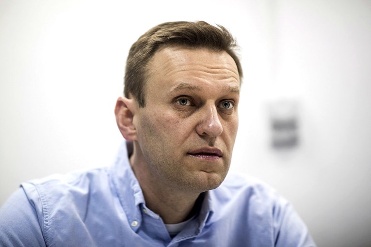 Ruski oporbeni vođa Navalni osuđen na mjesec dana zatvora
