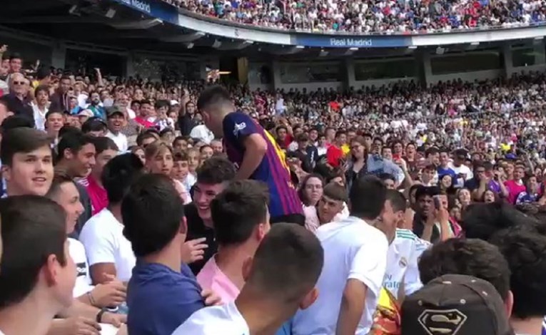 VIDEO Na Hazardovo predstavljanje došao u dresu Barce, evo kako su ga dočekali