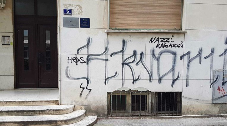 Splitski redari izbrisali ustaške grafite, a ostavili nacističke