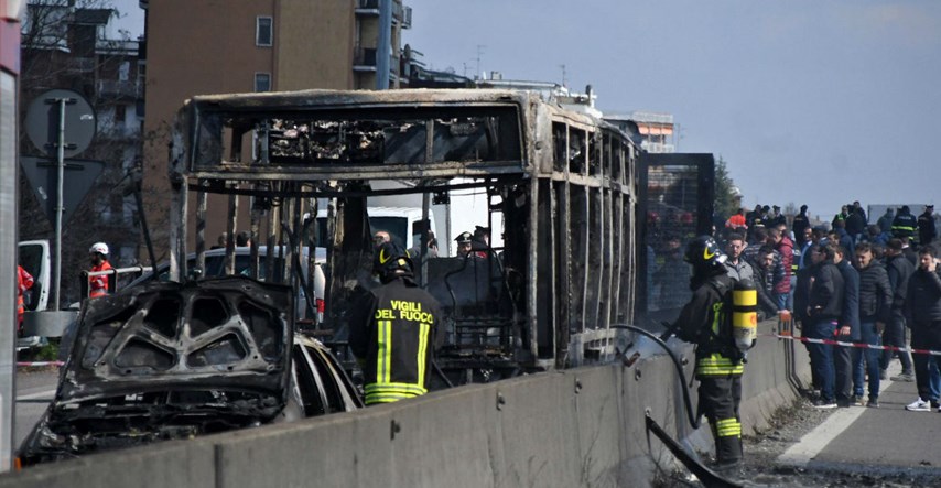 Vozač u Italiji oteo i zapalio školski bus pun djece, 23 njih je ozlijeđeno