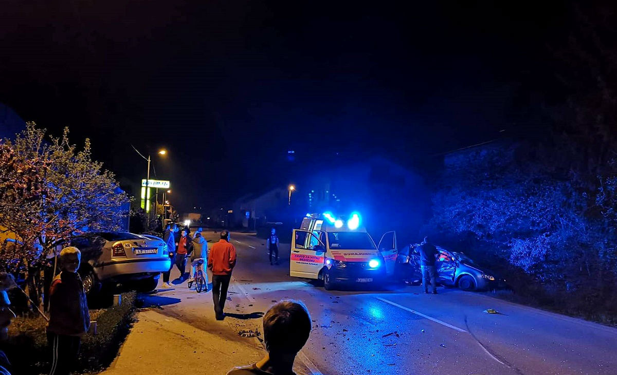 Prešao u suprotni smjer i izazvao dvostruki sudar u Karlovcu. Troje ozlijeđenih