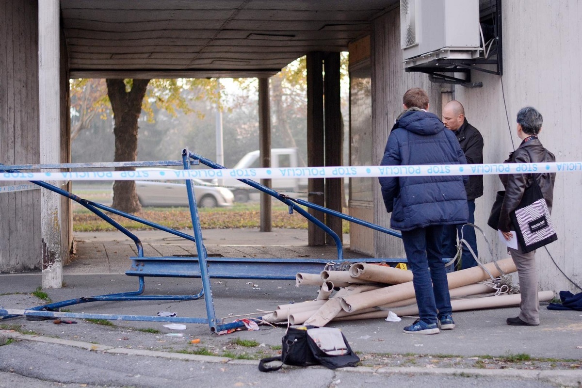 Dvojica radnika u Kutini pala s 20-ak metara visine, bore im se za život