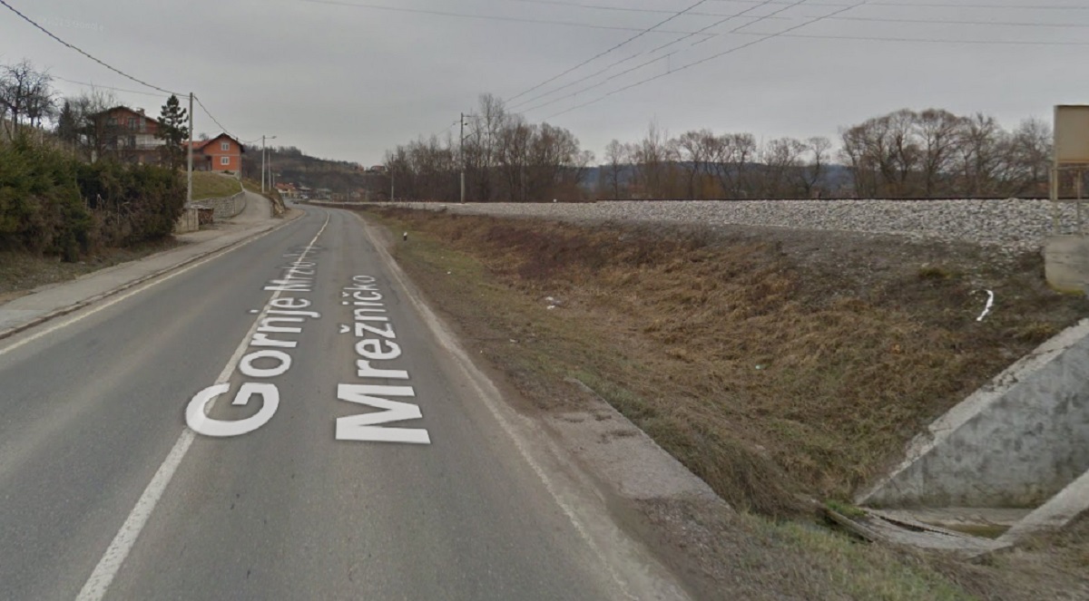 Nesreća kod Karlovca: Pijan se prevrnuo i zabio, troje mladih teško ozlijeđeno