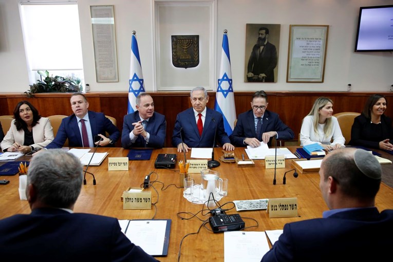 Netanyahu pozvao koalicijske partnere da ne ruše vladu
