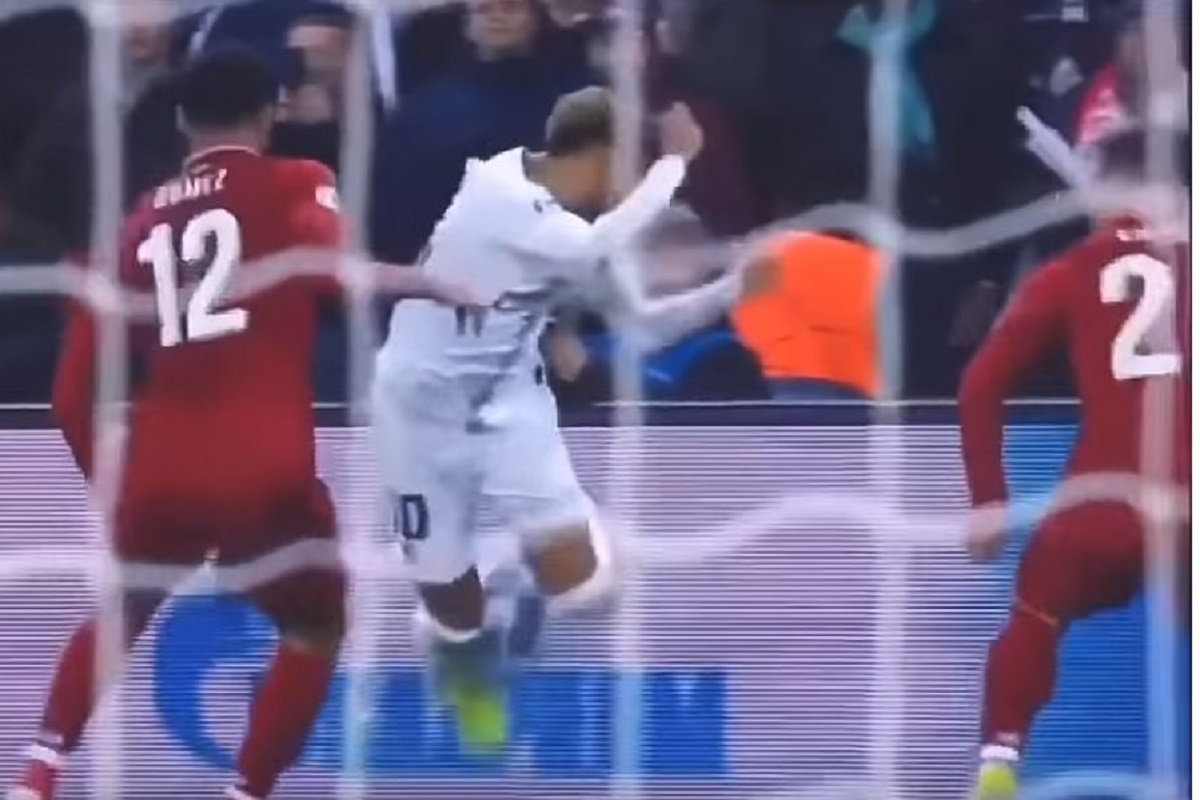 Neymar nestvarnim potezom prevario dva igrača Liverpoola