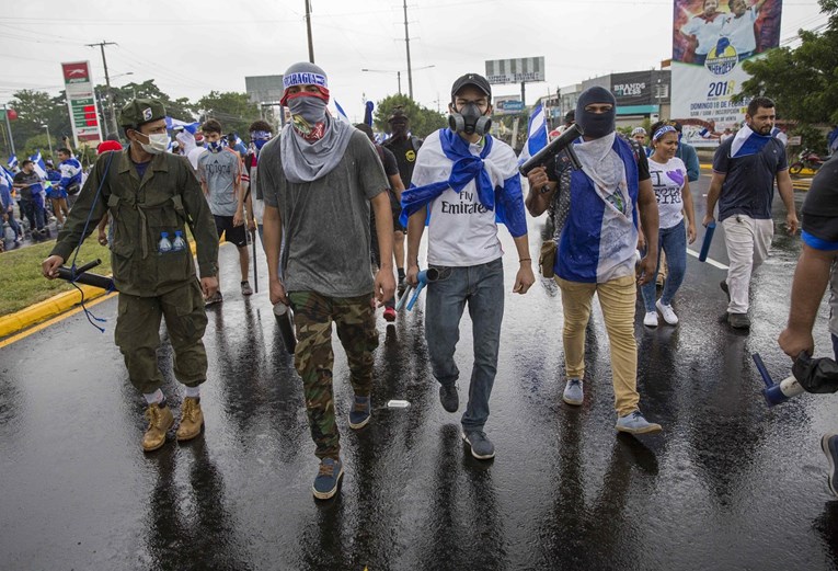 Najkrvaviji sukobi u 30 godina: U prosvjedima u Nikaragvi više od 300 mrtvih
