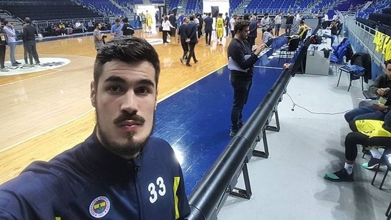 Srpskim sportašima izašle 18+ snimke, Nikola Kalinić ubio šalom na svoj račun
