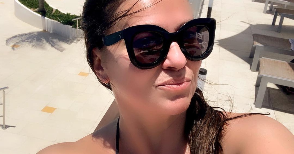 Nina Badrić oduševila fanove u crnom bikiniju: “Žena od krvi i mesa”