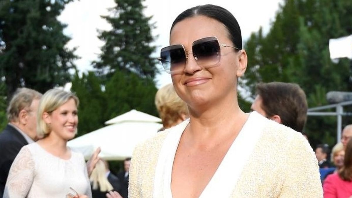Nina Badrić na Kolindin prijem došla u dekoltiranoj haljini