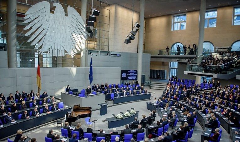 Prijedlog zakona kojim se olakšava odbijanje azila danas ide pred Bundestag