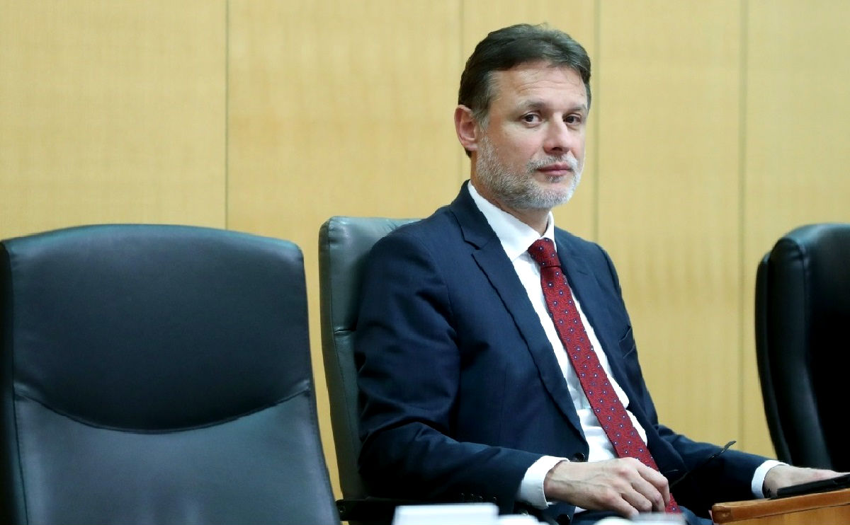 Njonjo u saboru zabranio poruke i slogane za Europski parlament