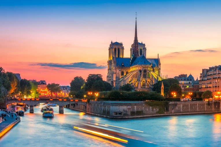 Ovo su najljepše fotografije Notre-Damea