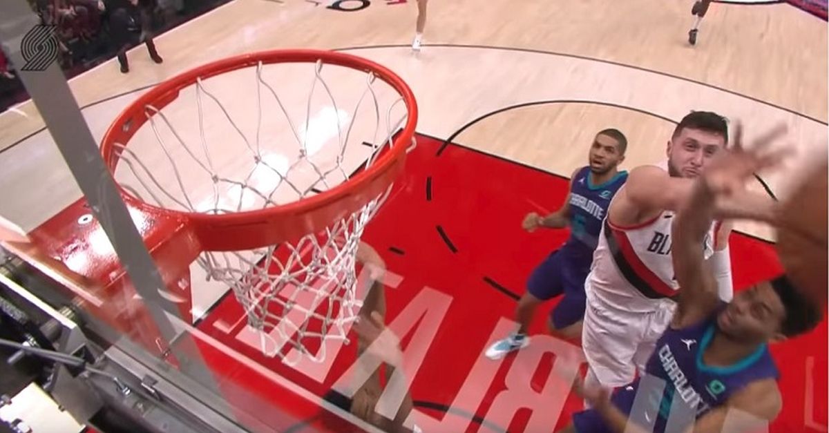 Banana party Bosanske Zvijeri: Nurkić brutalno izblokirao Charlotte