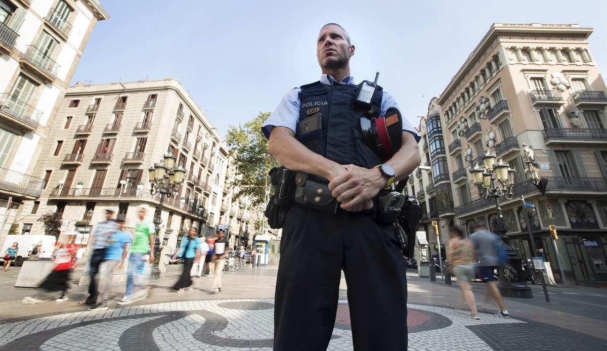 Napad nožem na policajca u Kataloniji je teroristički napad