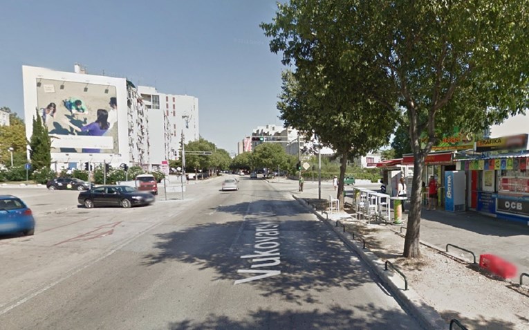 Muškarac u Splitu na ulici tukao djevojku, udarao je i bacio na pod