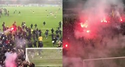 VIDEO Navijači AIK-a uletjeli na teren i proslavili naslov nakon devet godina