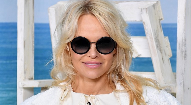 Pamela Anderson popljuvala #MeToo pokret: "Ne idite u hotel sa strancima"