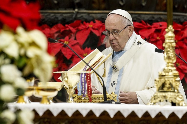 Papa Franjo kritizirao američke biskupe zbog seksualnog zlostavljanja